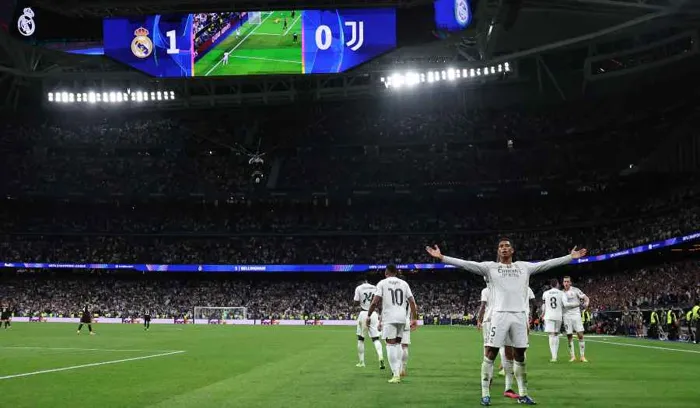 أبطال أوروبا| ليفربول يضرب آينتراخت فرانكفورت بخماسية.. وريال مدريد يهزم يوفنتوس