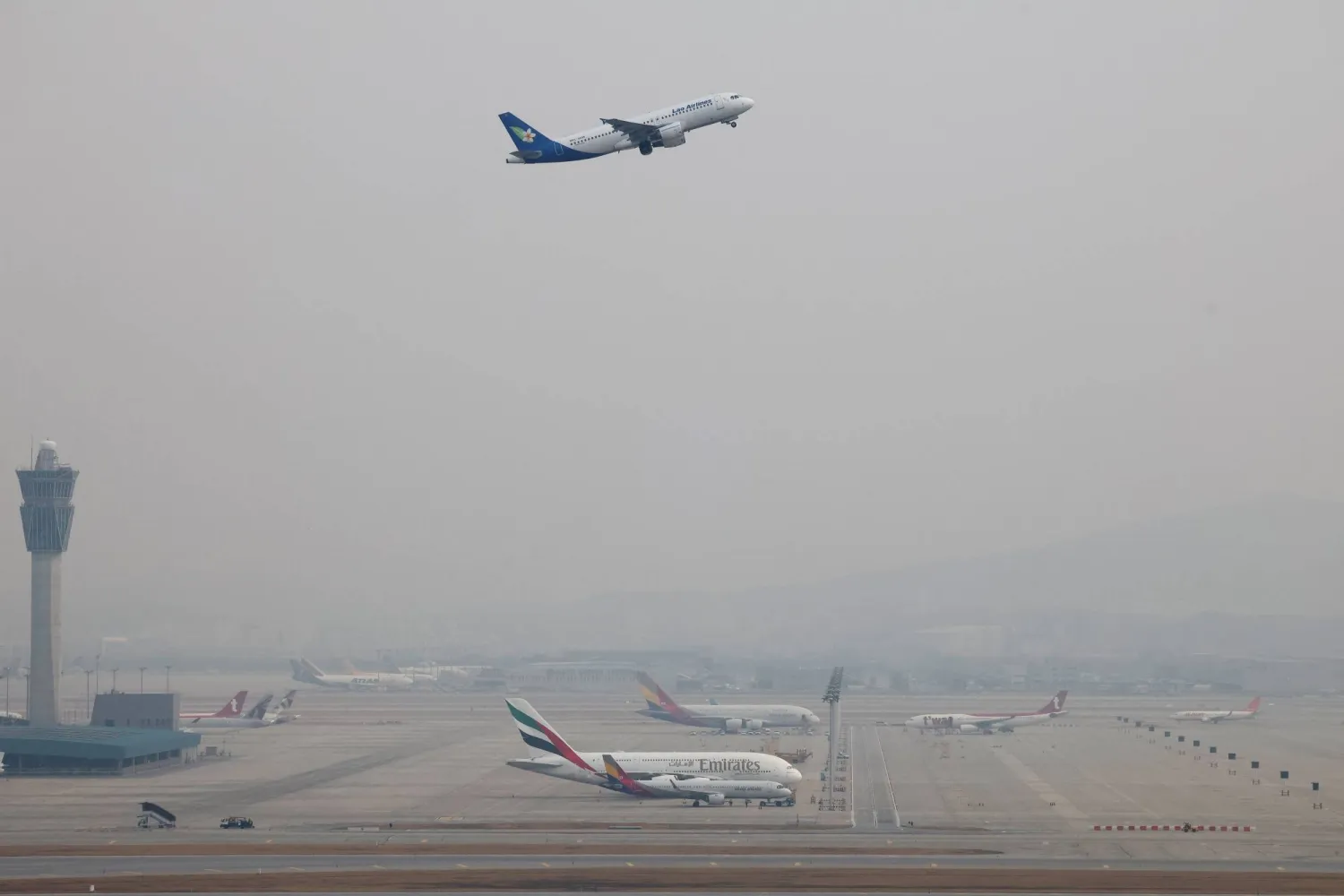  أكثر من 6 ملايين مسافر جواً تضرروا من الحرب ضد إيران