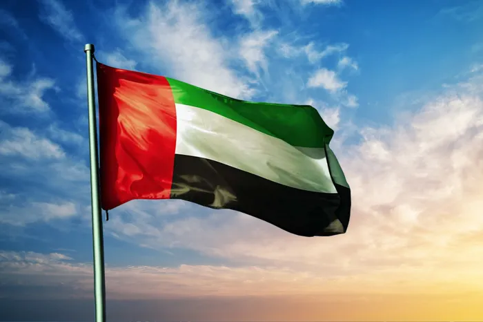 الإمارات تنفي تحويل أموال لإيران