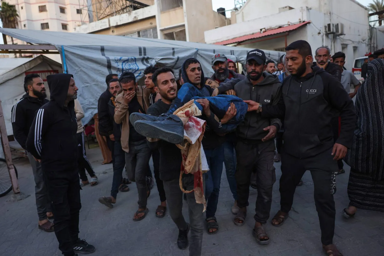 إسرائيل تقصف المستشفى المعمداني في غزة