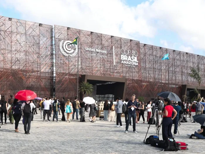 بسبب غابات الأمازون.. اشتباكات بين الأمن ومحتجين بمقر انعقاد كوب 30