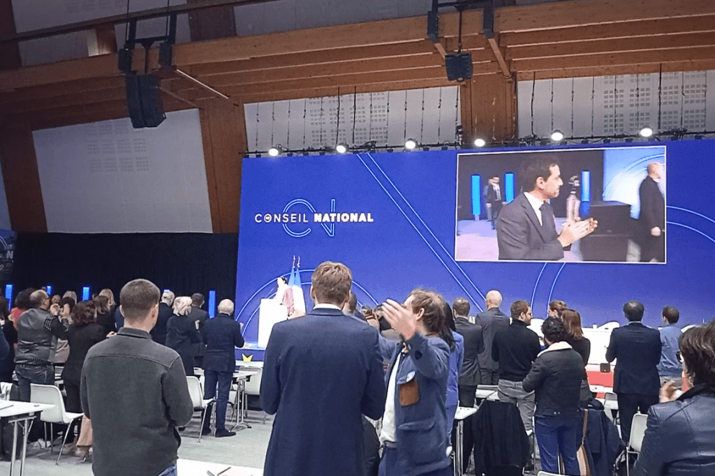 الرئاسة الفرنسية تتخلى عن زيادة ميزانيتها لعام 2025 استجابةً لاجراءات التقشف