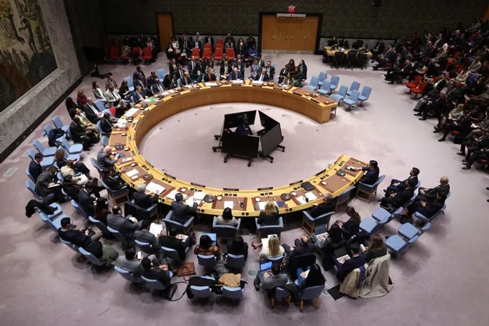 آليات الحكم الانتقالي وإعادة الإعمار.. أبرز بنود القرار الأممي لإنهاء الحرب في غزة