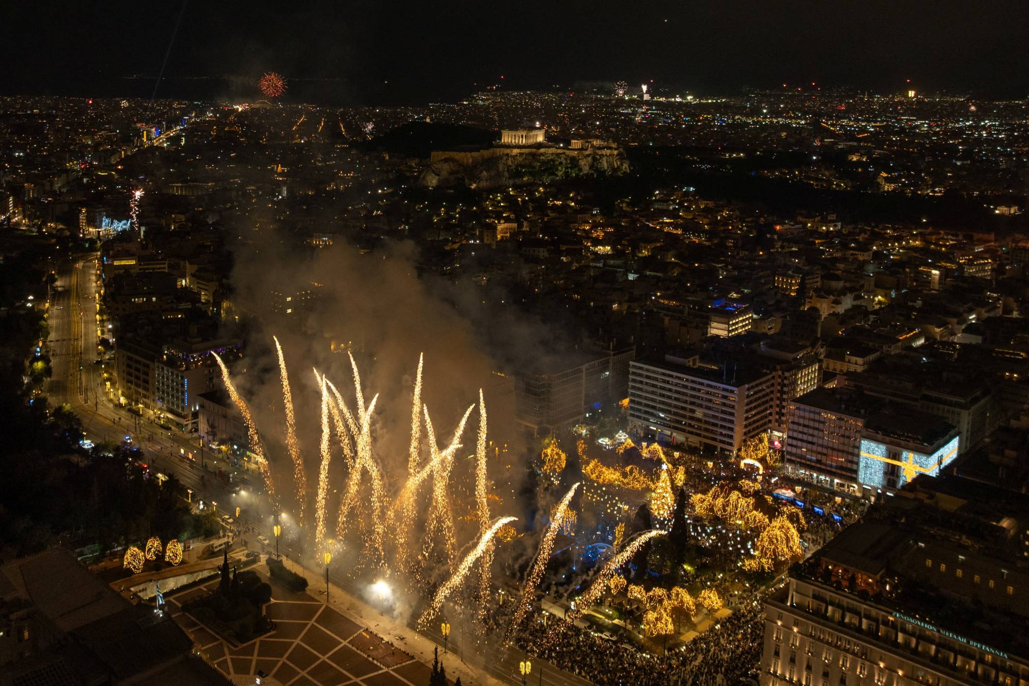 العالم يستقبل 2026 بالألعاب النارية وأمنيات بعام جديد سعيد