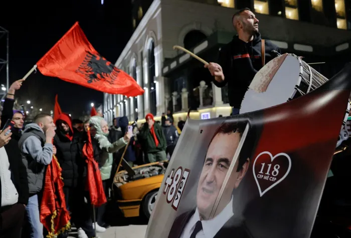 كوسوفو تُجري انتخابات برلمانية مبكرة لكسر الجمود السياسي