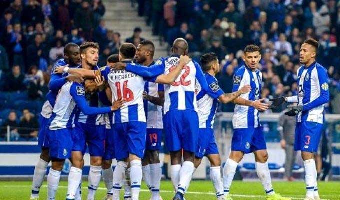 بورتو يقترب من لقب الدوري البرتغالي بثنائية في شباك تونديلا