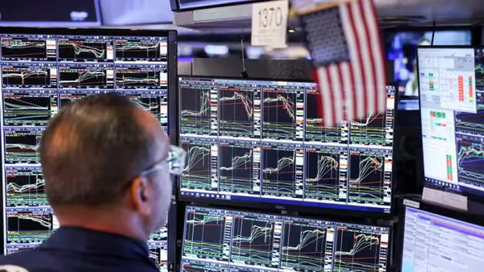 أسهم أمريكا تغلق منخفضة مع تراجع قطاع التكنولوجيا