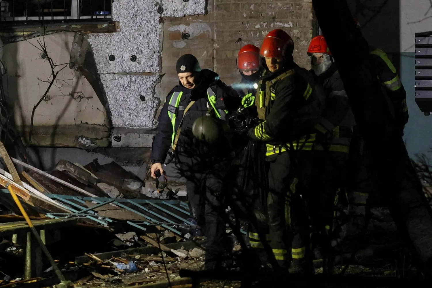 مقتل شخص وإصابة 7 آخرين في هجوم روسي استهدف العاصمة الأوكرانية