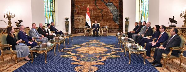 الرئيس السيسى يستقبل وفدا من مجلس النواب الامريكى 