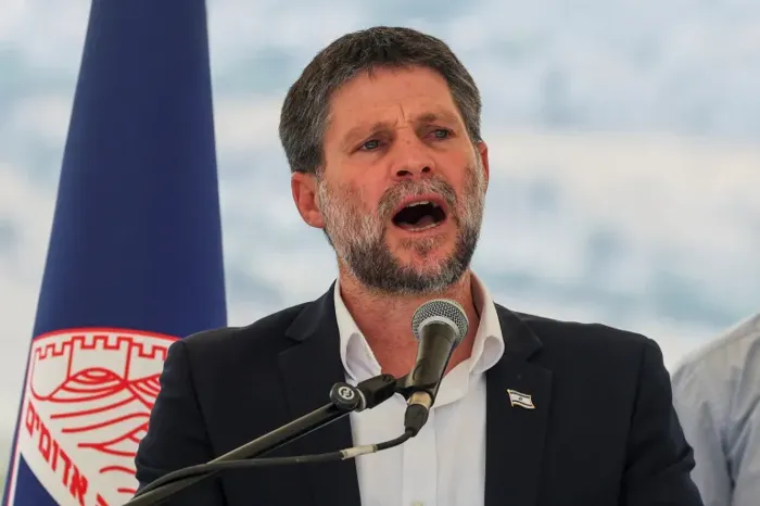 سموتريتش يهدد بتدمير السلطة الفلسطينية