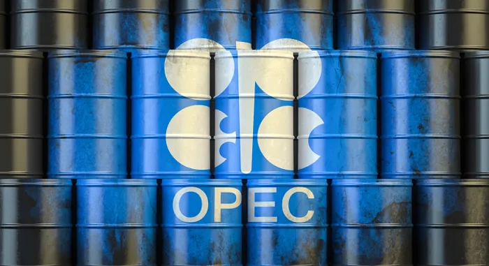 تحالف "أوبك+" يدرس زيادة نظرية في إنتاج النفط وسط أزمة ناجمة عن حرب إيران