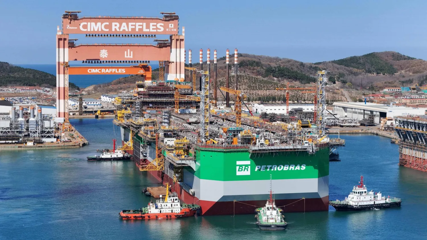 الصين تلتف على إغلاق «هرمز» بمشتريات قياسية من النفط البرازيلي