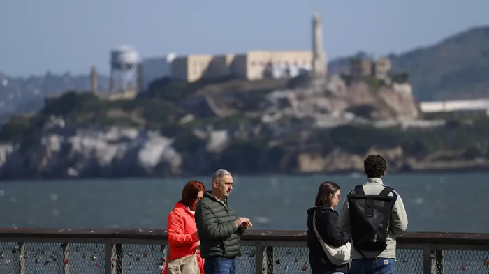 لإيواء أخطر المجرمين.. ترامب يعيد فتح سجن سيئ السمعة في كاليفورنيا