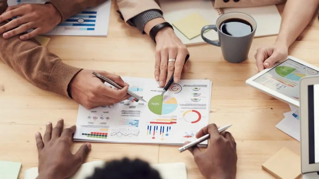 تحديثات حول أعمال الحكومة المحلية وتغيرات السياسات