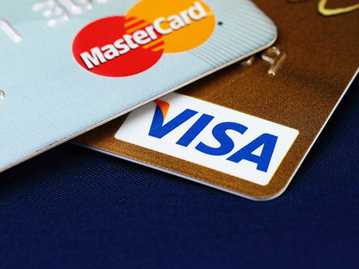 كوبا تعلن تعليق المدفوعات عبر بطاقات فيزا وماستركارد اعتبارا من بعد غد السبت