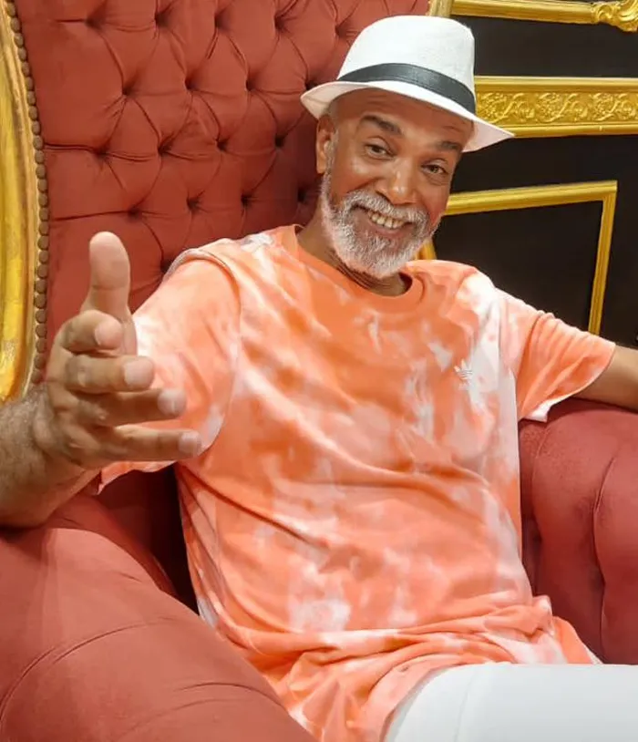 وفاة الفنان الكوميدي سليمان عيد عن عمر ناهز 63 عاما