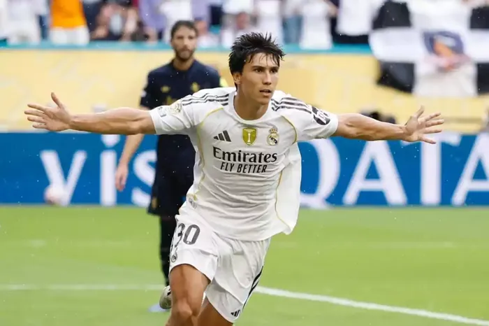 نيوكاسل يخطط للتعاقد مع جارسيا موهبة ريال مدريد