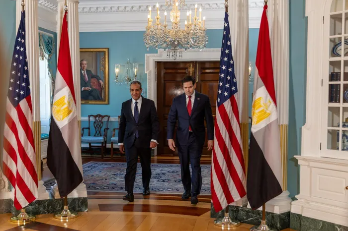 وزير الخارجية الأمريكي يشيد بالجهود المصرية فى وساطة غزة